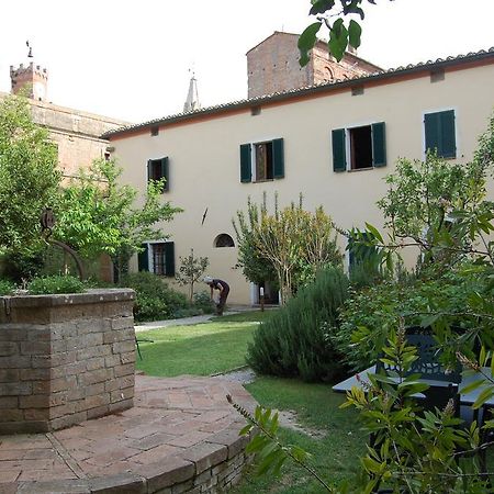 Il Giardino Segreto Hotel Пиенца Екстериор снимка