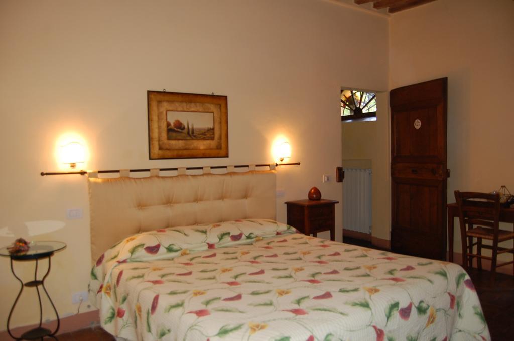 Il Giardino Segreto Hotel Пиенца Екстериор снимка