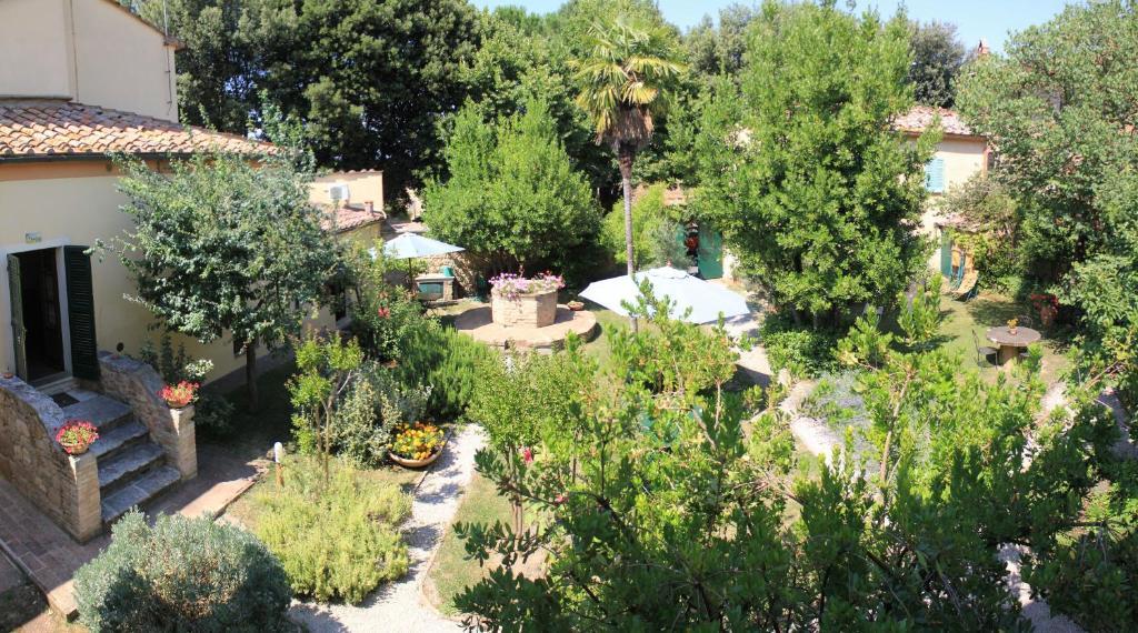 Il Giardino Segreto Hotel Пиенца Екстериор снимка