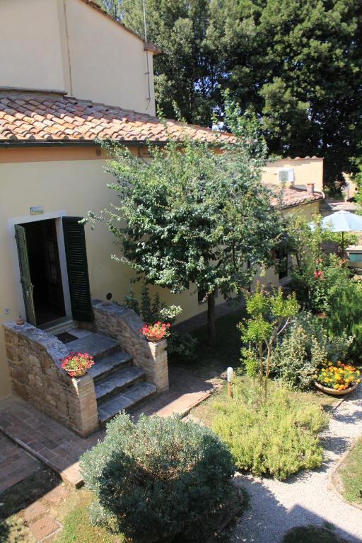 Il Giardino Segreto Hotel Пиенца Екстериор снимка
