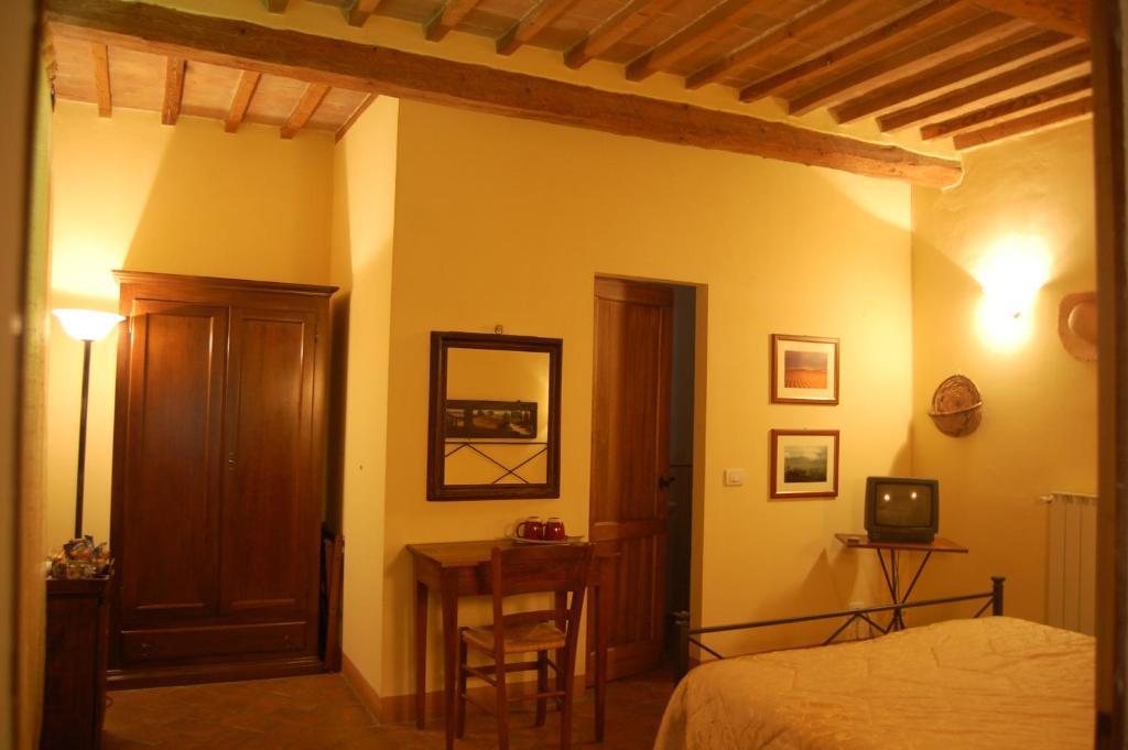 Il Giardino Segreto Hotel Пиенца Екстериор снимка