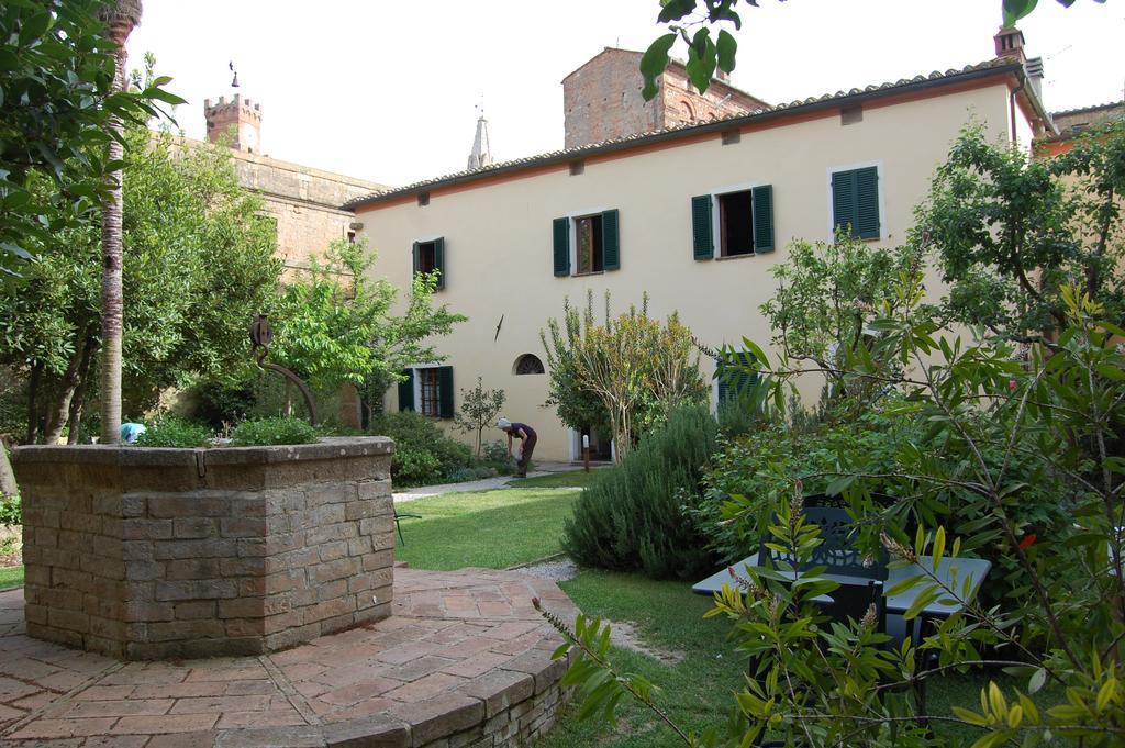 Il Giardino Segreto Hotel Пиенца Екстериор снимка